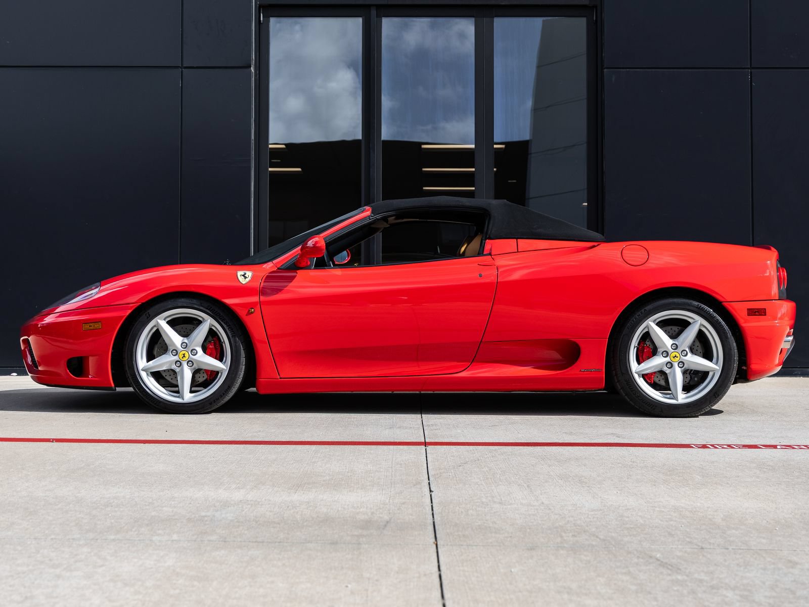 Used 2001 Ferrari 360 Spider RWD image 11
