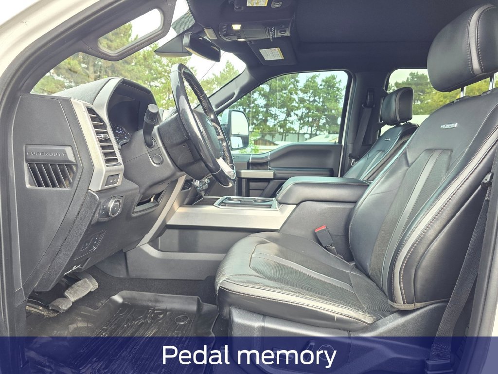 Used 2019 Ford F450 Platinum w/ Platinum Ultimate Package AWD/4WD image 11