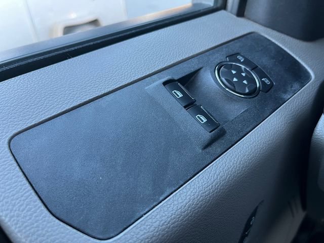 Used 2022 Ford F550 4x4 Regular Cab Super Duty image 16