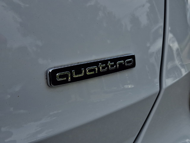 Certified 2025 Audi Q3 2.0T Premium Plus AWD/4WD image 31