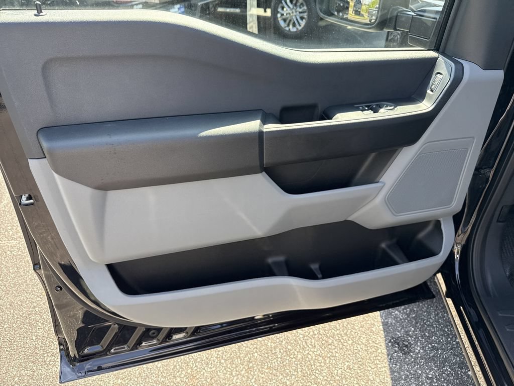 New 2025 Ford F350 XL w/ 360-Degree Camera Package RWD image 10