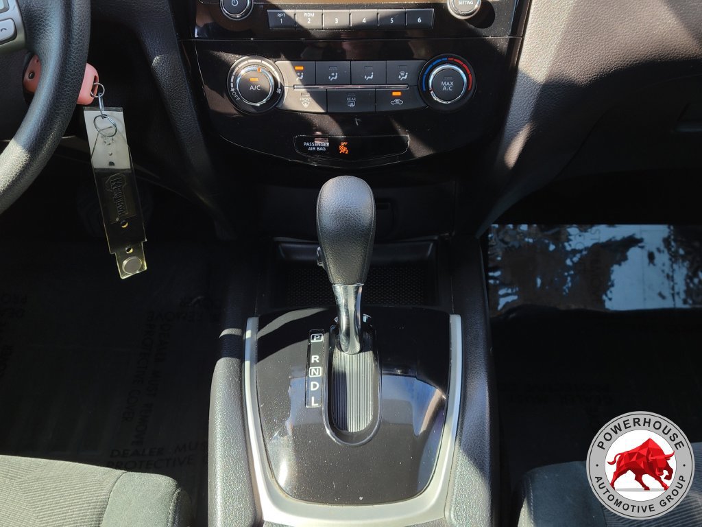 Used 2016 Nissan Rogue S FWD image 21