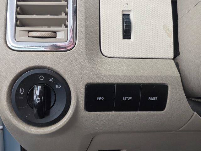 Used 2008 Mercury Mariner 4WD V6 image 18