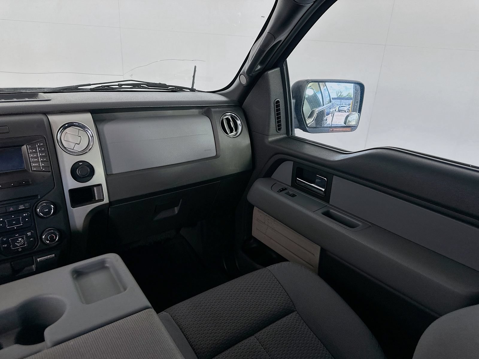 Used 2014 Ford F150 XLT w/ Equipment Group 302A Luxury RWD image 21