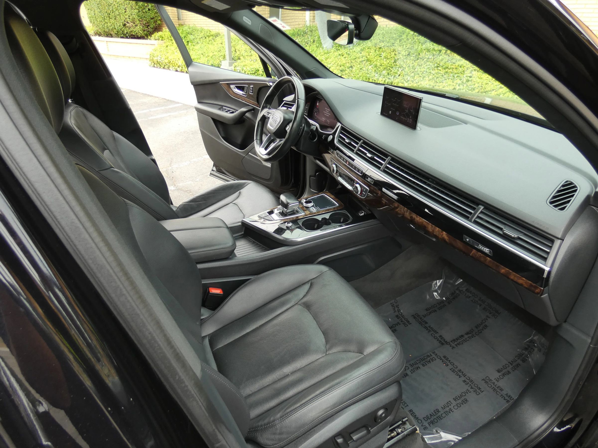 Used 2017 Audi Q7 3.0T Prestige w/ Prestige Package image 28