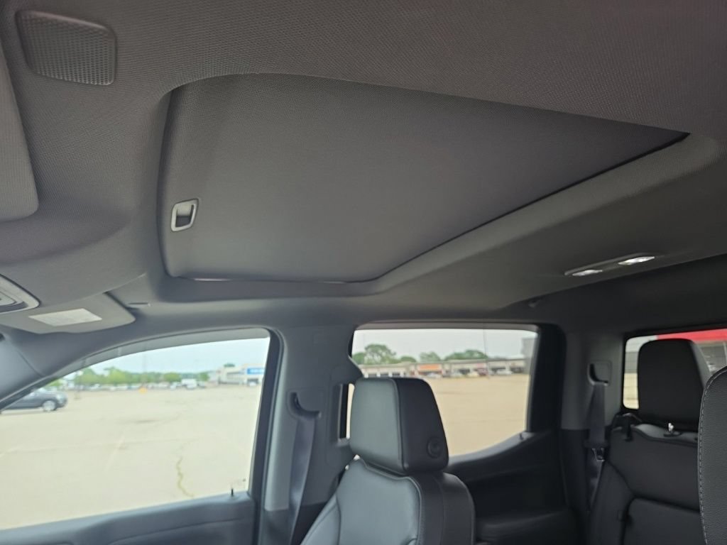 Used 2021 Chevrolet Silverado 1500 LT Trail Boss AWD/4WD image 17