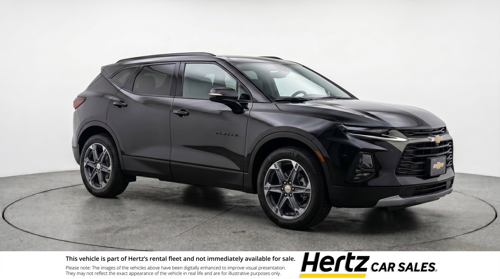 Used 2025 Chevrolet Blazer LT FWD image 1