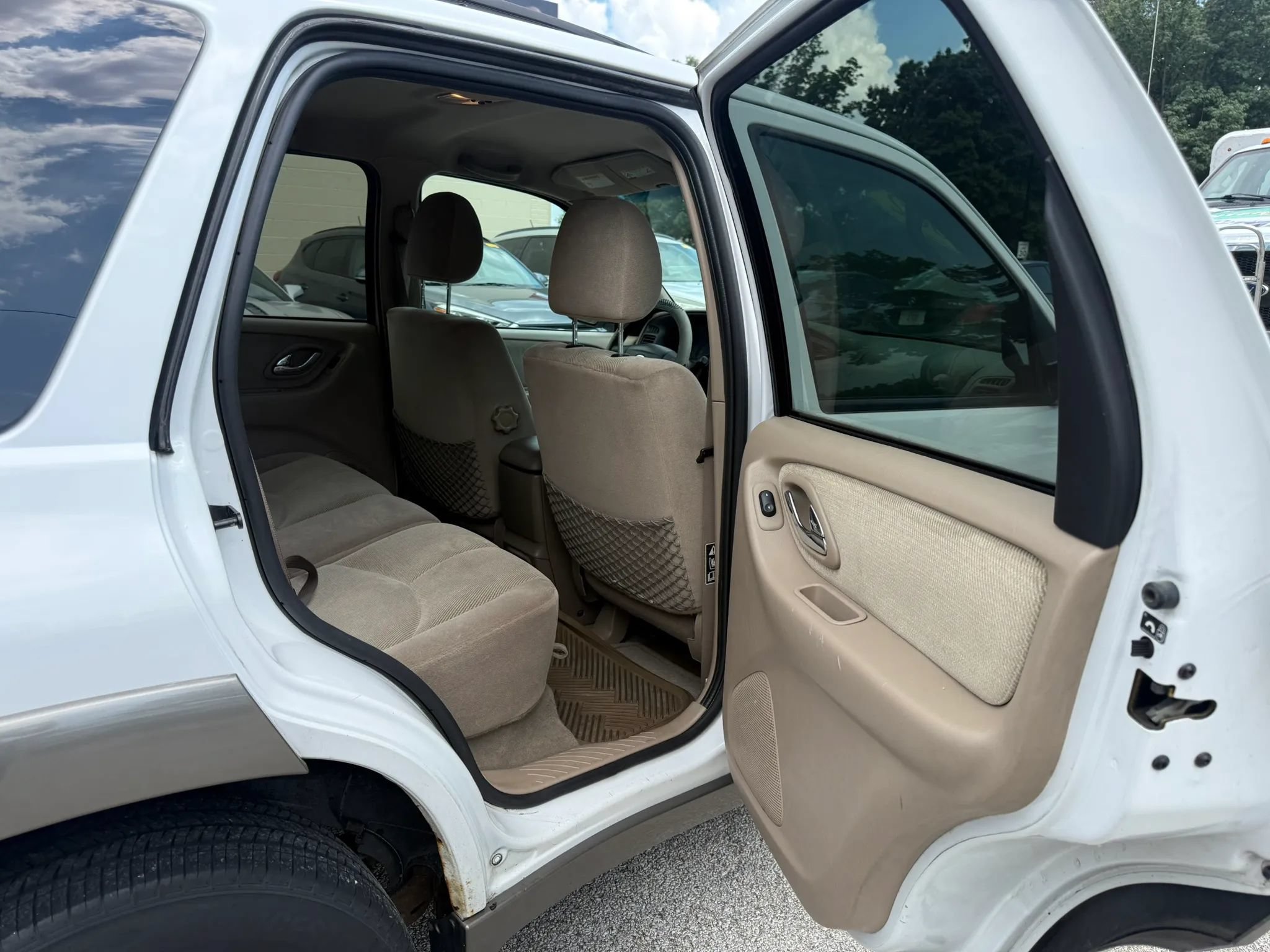 Used 2002 MAZDA Tribute ES AWD/4WD image 15