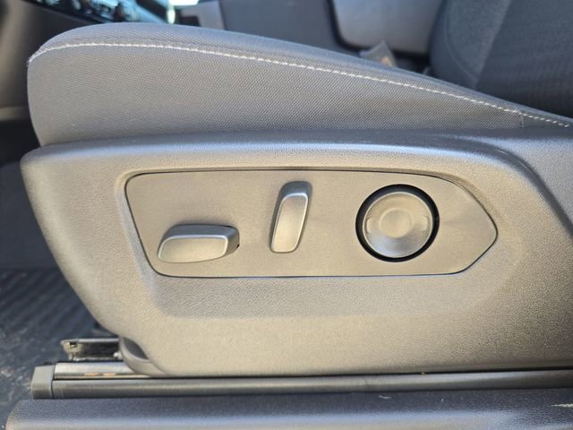 Used 2024 Chevrolet Silverado 1500 LT AWD/4WD image 15
