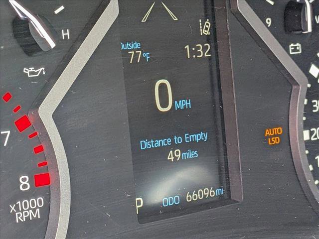 Used 2022 Toyota Tundra SR5 w/ Convenience Package RWD image 9