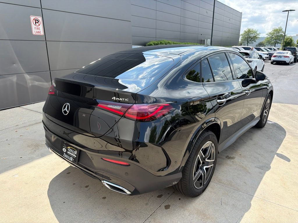 Used 2025 Mercedes-Benz GLC 300 4MATIC image 5