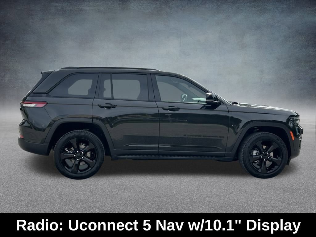 Certified 2024 Jeep Grand Cherokee Limited w/ Black Appearance Package image 6