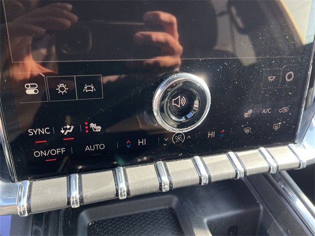 Used 2025 GMC Acadia Elevation image 18