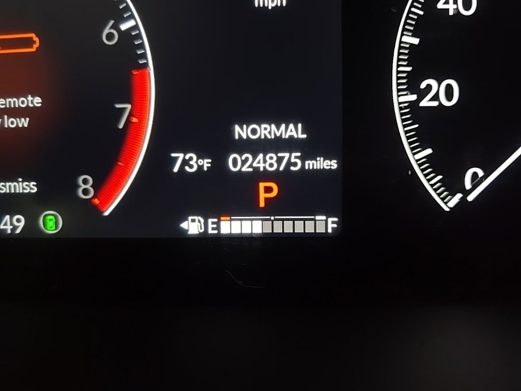 Used 2023 Honda Pilot TrailSport image 23