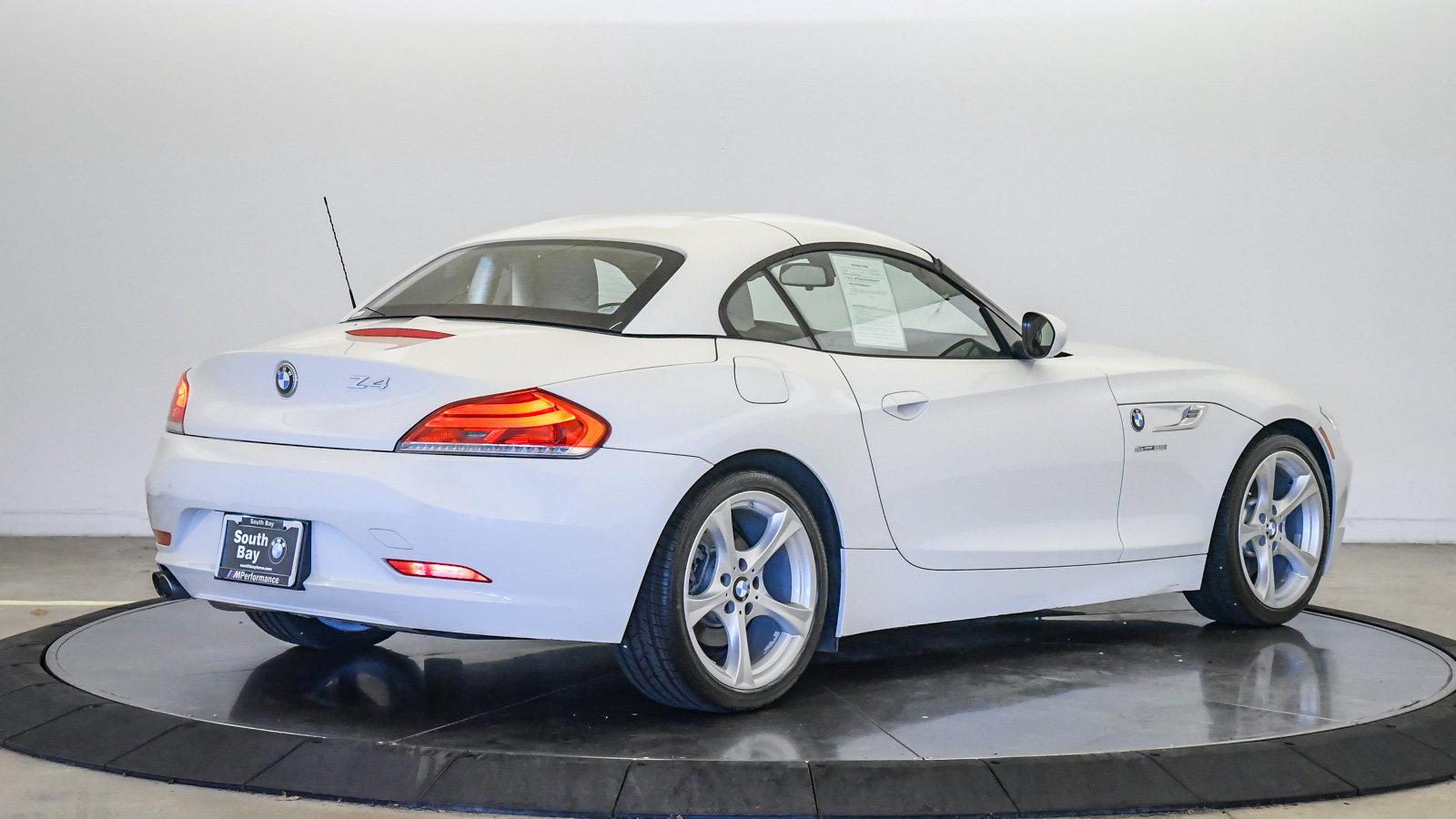 Used 2016 BMW Z4 sDrive28i RWD image 5