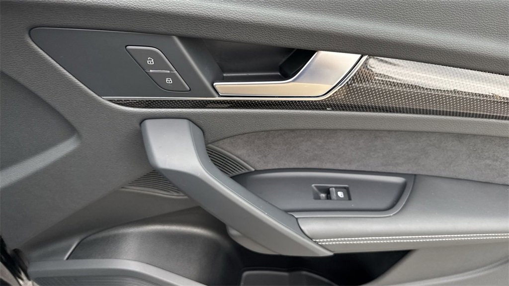 Used 2023 Audi SQ5 Premium Plus w/ Premium Plus Package image 45