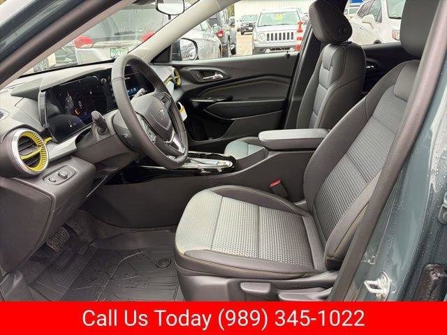 New 2026 Chevrolet Trax LT w/ Midnight Edition image 12