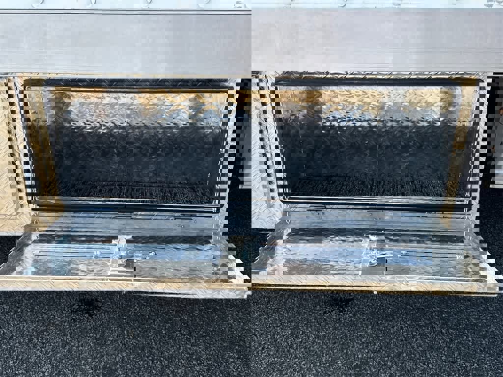 Used 2023 Ford E-450 and Econoline 450 Super Duty w/ Power Windows & Locks Group image 14