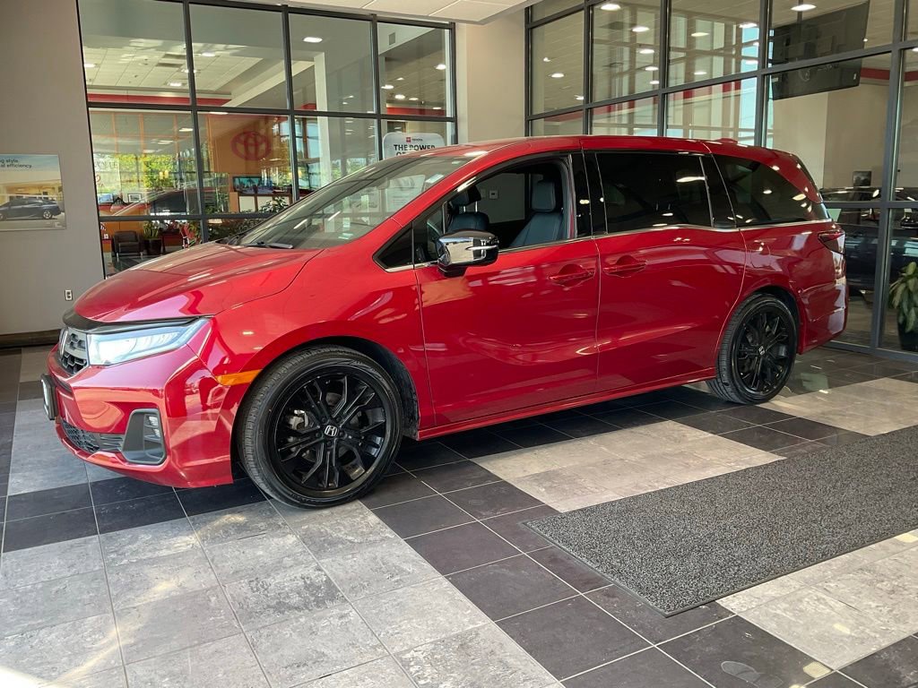 Used 2025 Honda Odyssey Sport-L image 3