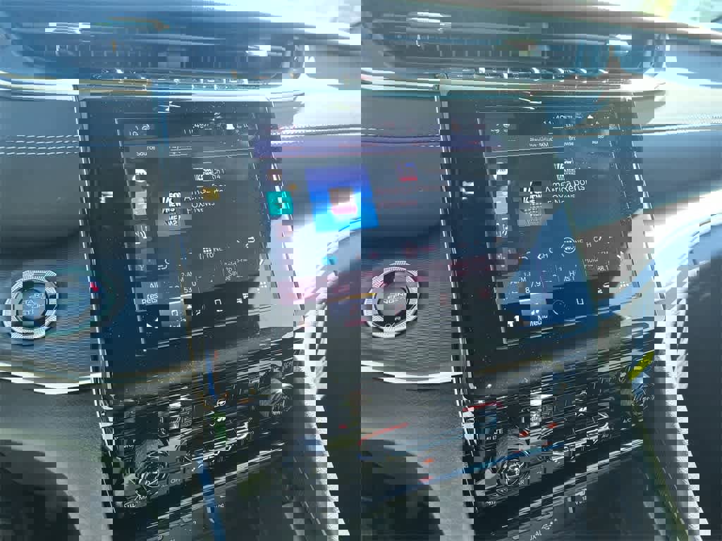 New 2025 Jeep Grand Cherokee Laredo X w/ Luxury Tech Group I image 16