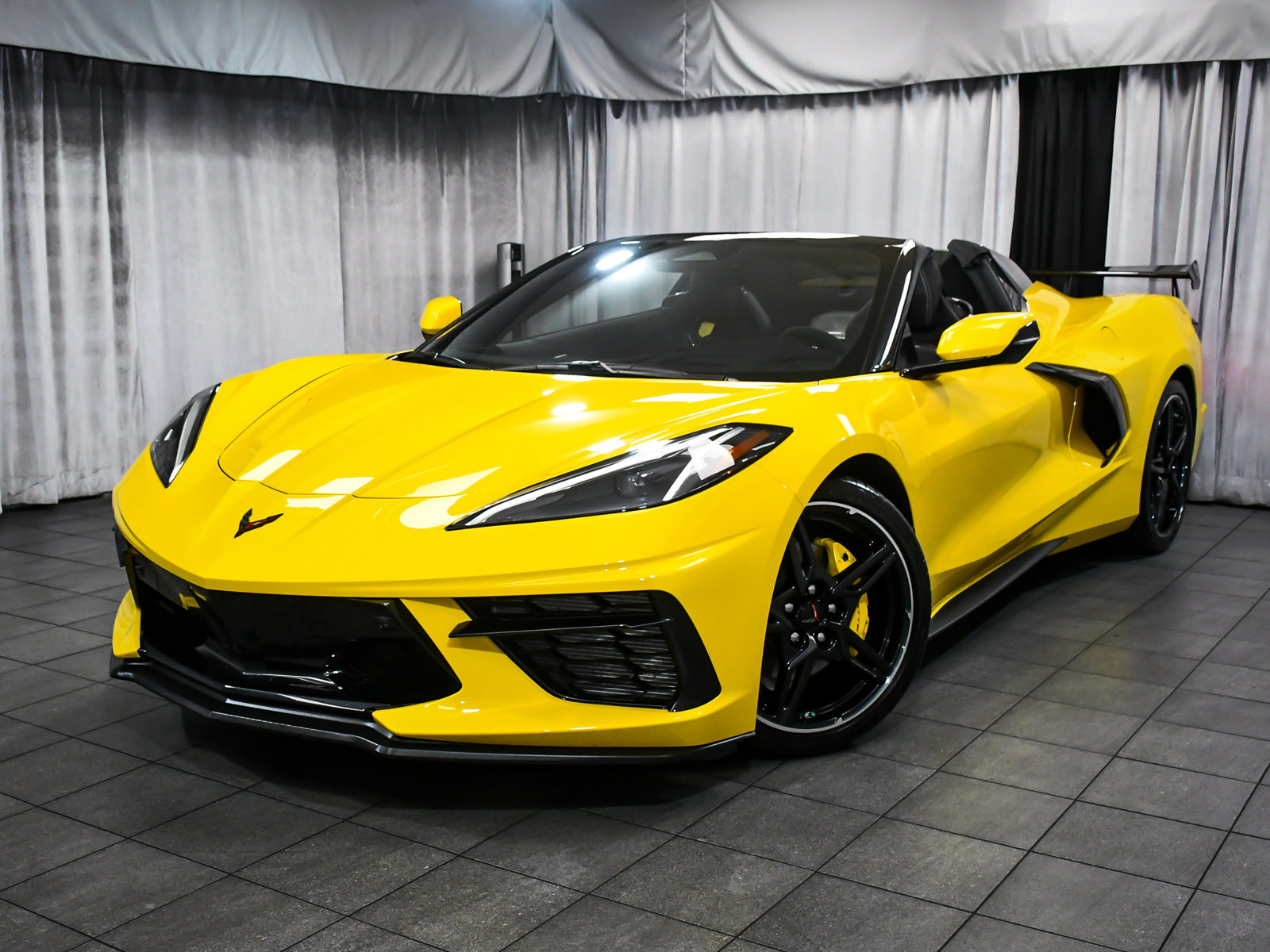 Used 2025 Chevrolet Corvette Stingray Preferred Conv w/ 2LT