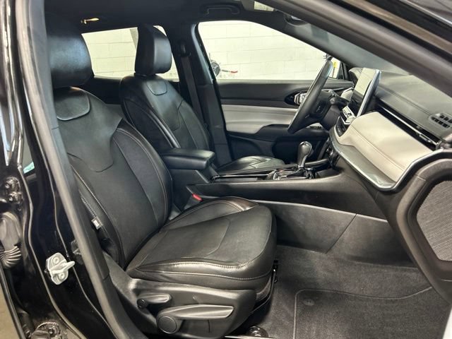 Used 2023 Jeep Compass Limited AWD/4WD image 12
