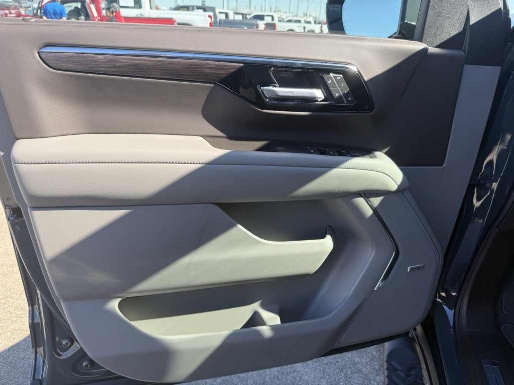 New 2026 Chevrolet Tahoe Z71 w/ Comfort Package image 19