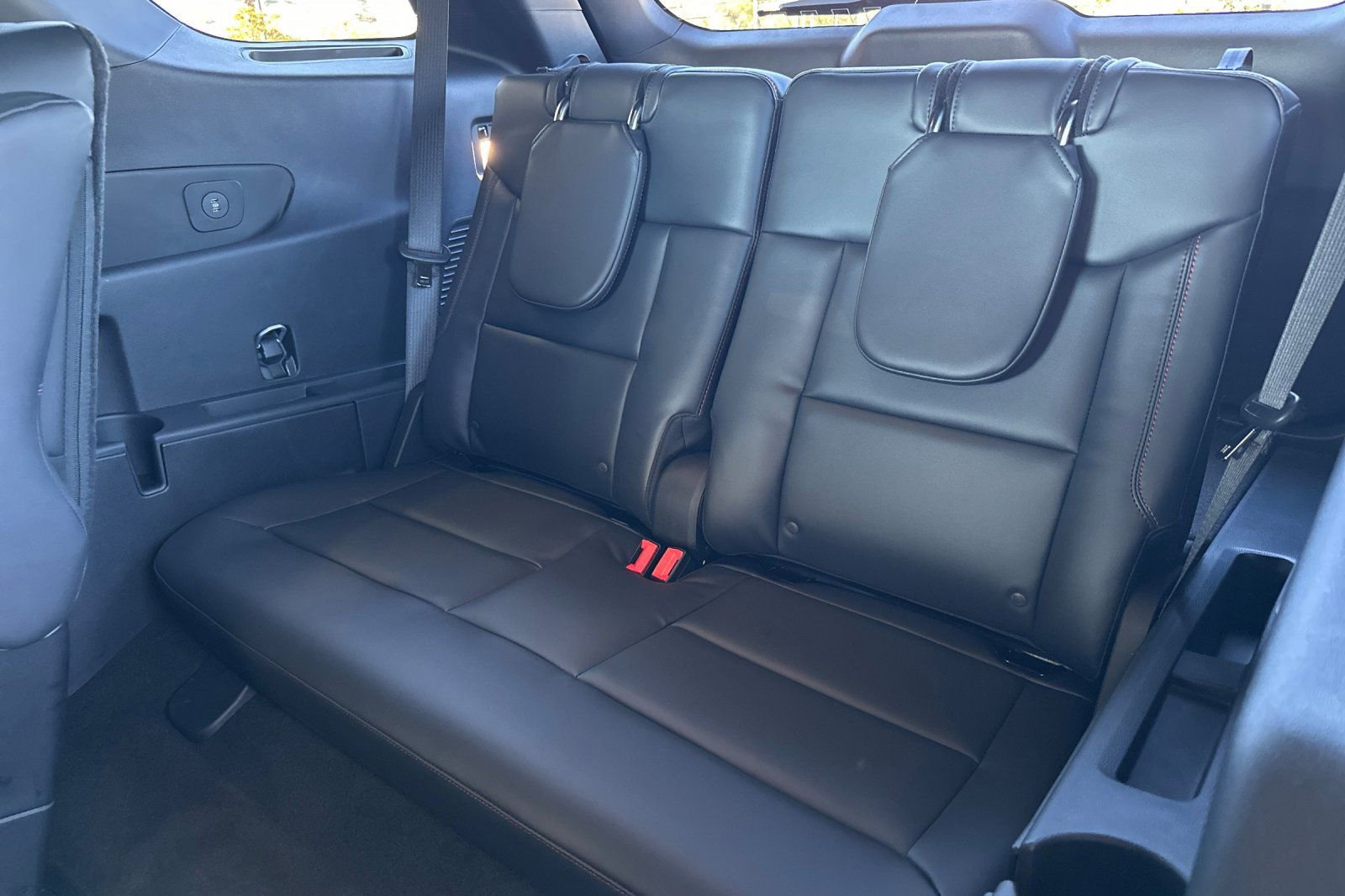 New 2026 Ford Explorer ST-Line w/ ST-Line Street Pack image 14