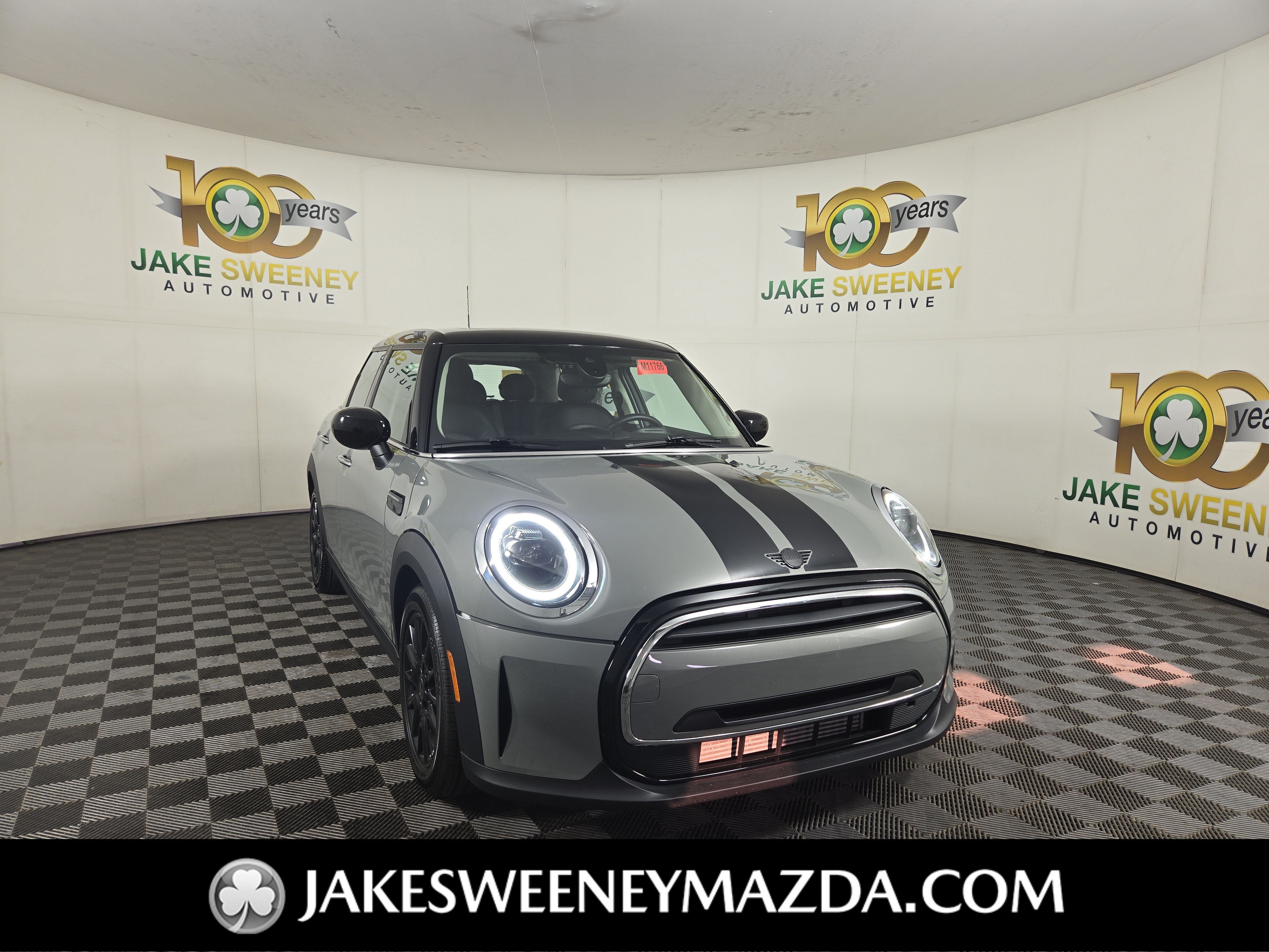 Used 2023 MINI Cooper 4-Door Hardtop FWD image 1