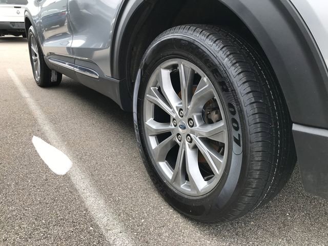 Used 2022 Ford Explorer Limited image 12