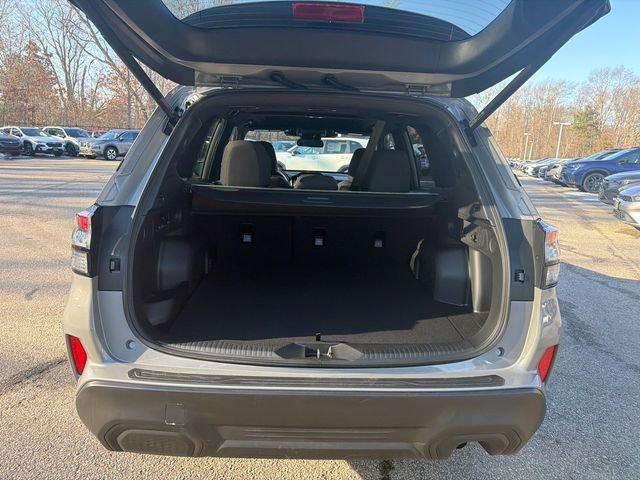 Used 2025 Subaru Forester Premium image 13