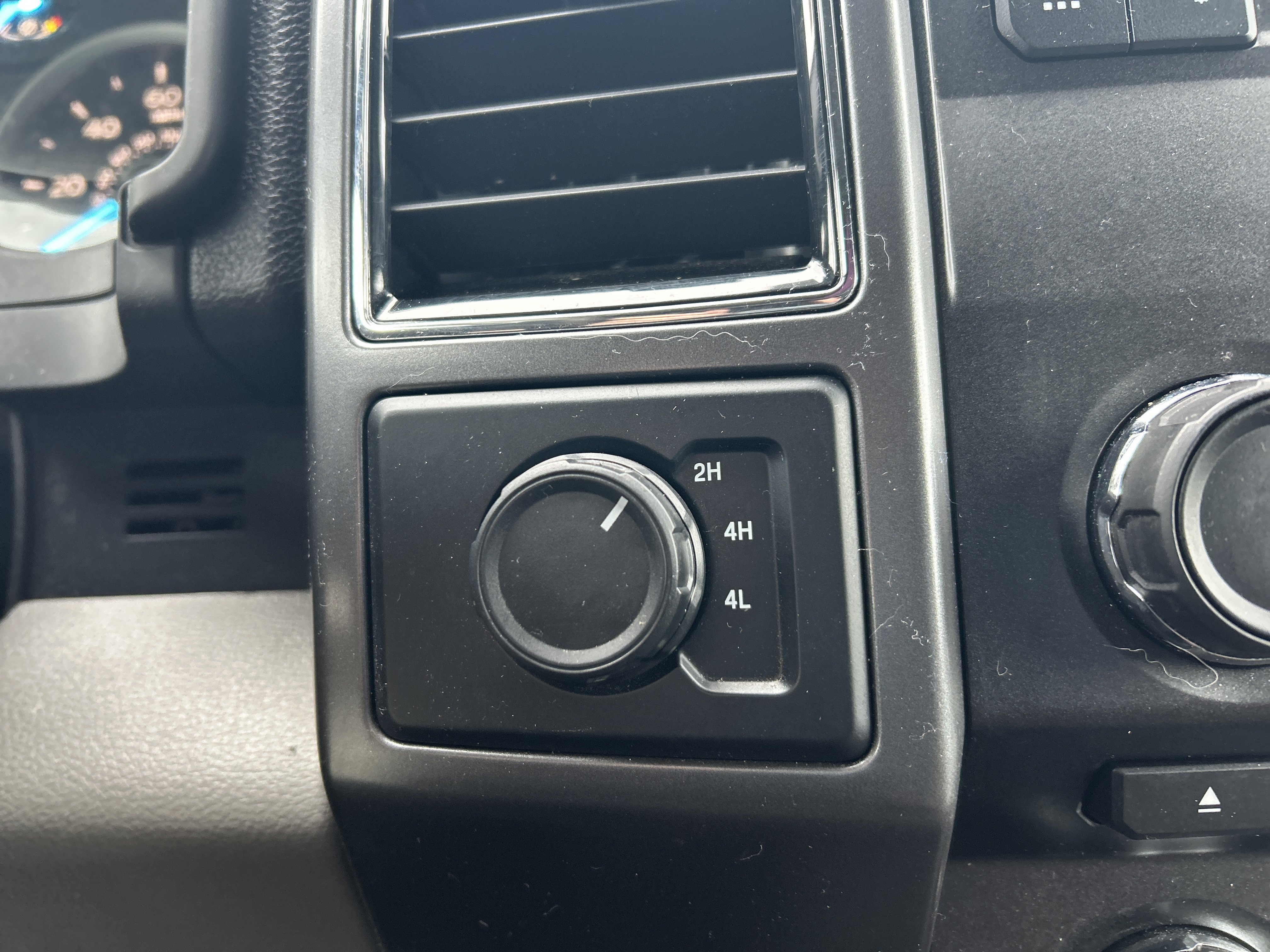 Used 2018 Ford F150 XLT w/ XTR Package AWD/4WD image 19