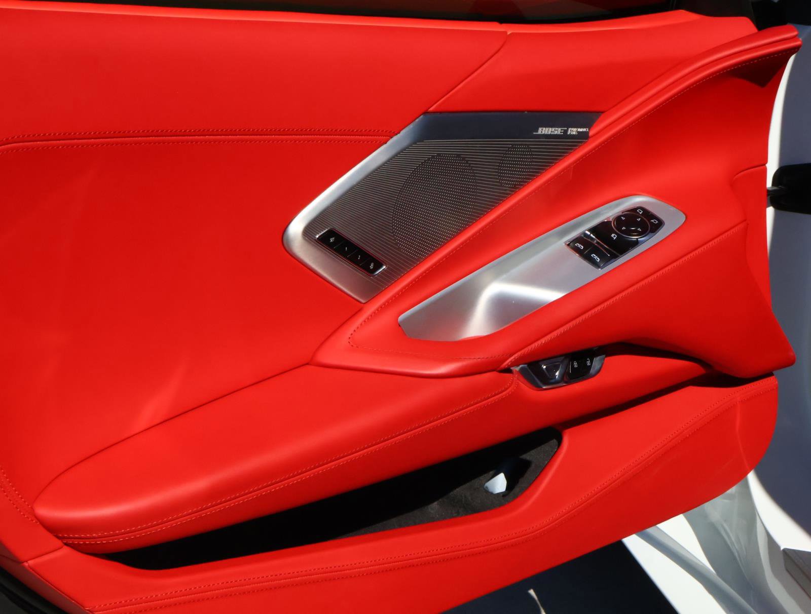 Used 2024 Chevrolet Corvette Stingray Premium Cpe w/ Z51 Performance Package image 19