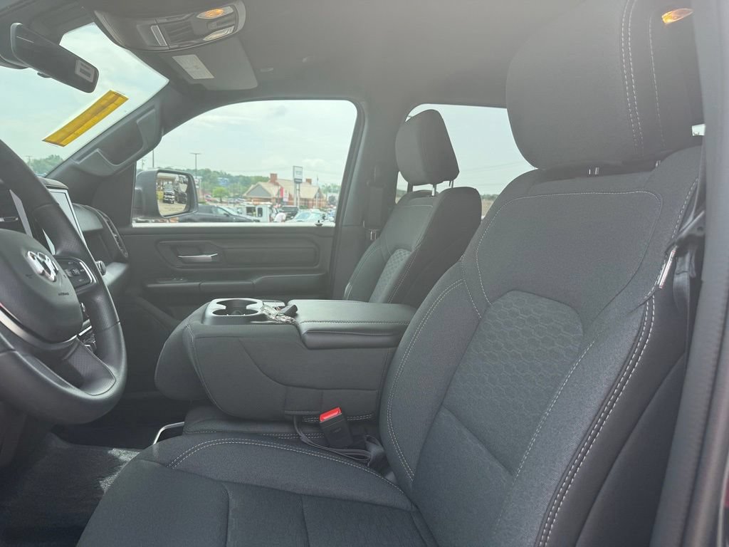New 2026 RAM 1500 Express AWD/4WD image 20