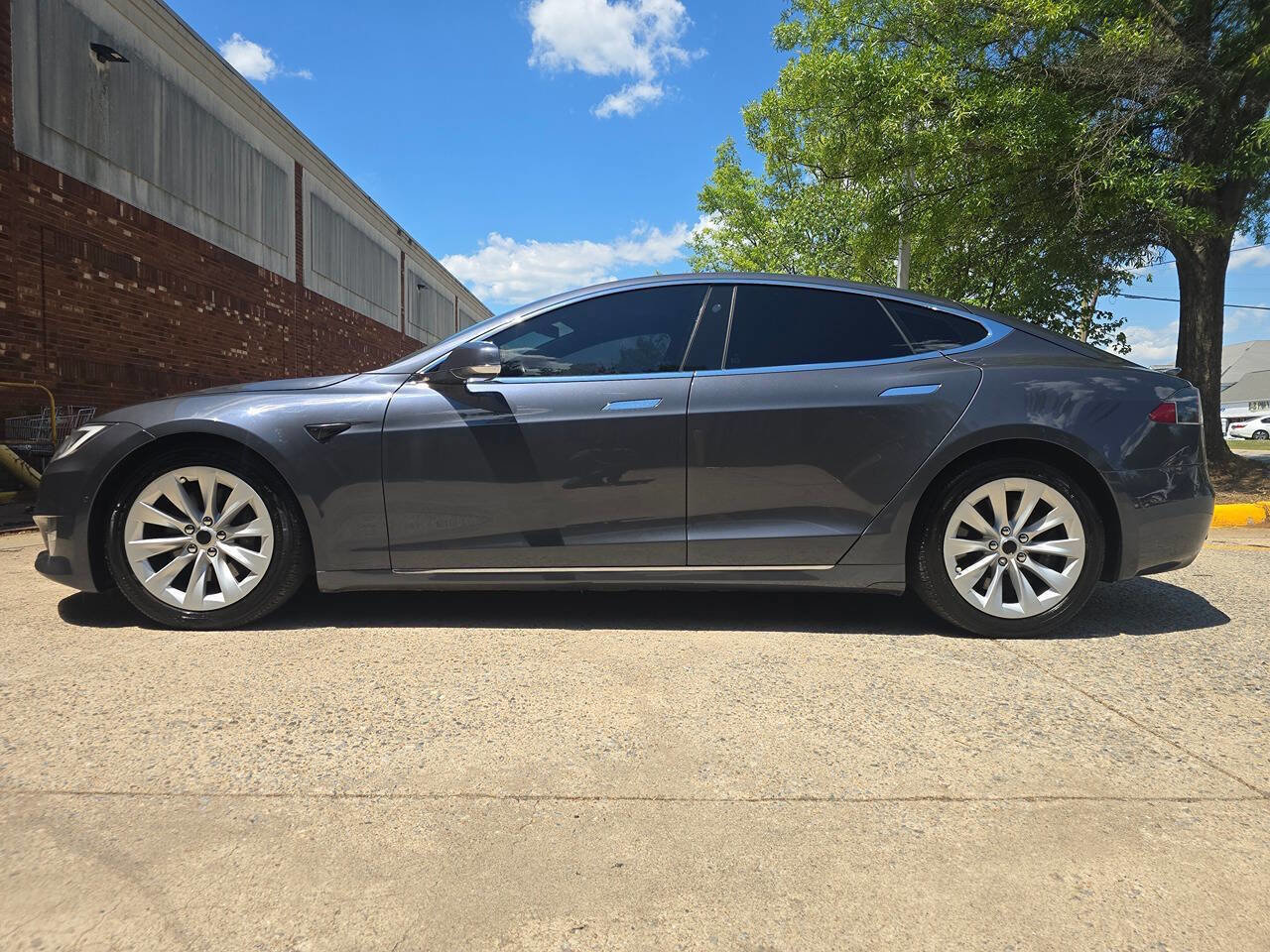 Used 2017 Tesla Model S 100D AWD/4WD image 2