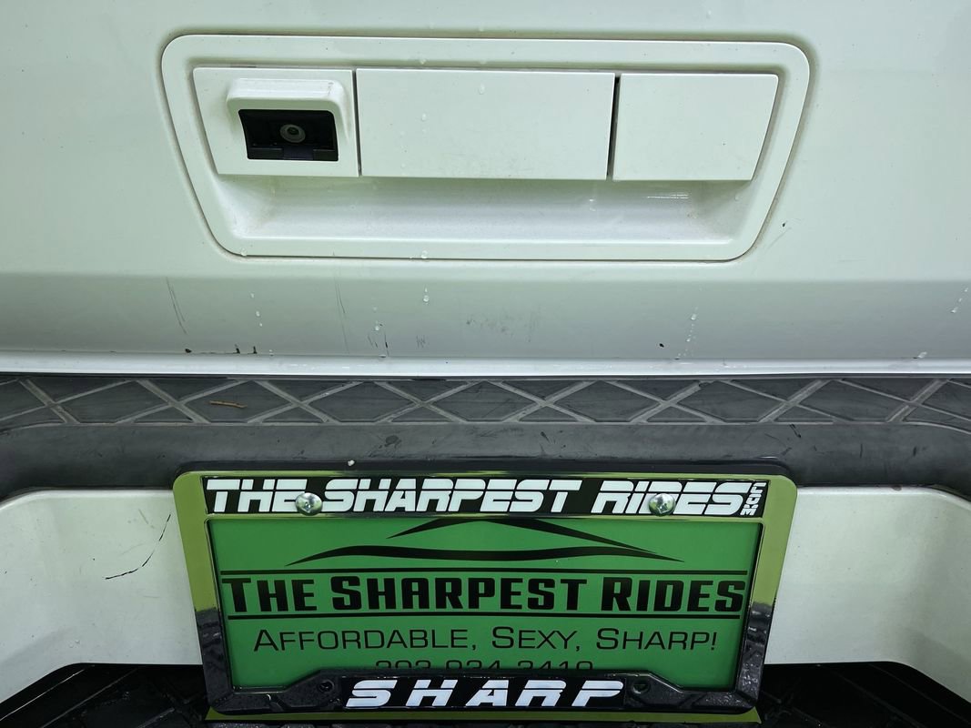 Used 2010 Nissan Armada Platinum w/ Captain Seat Pkg image 12