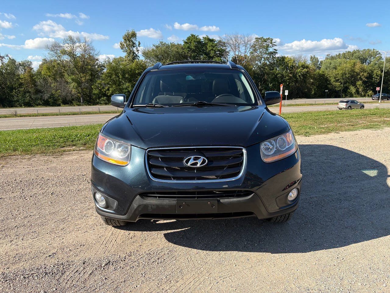 Used 2010 Hyundai Santa Fe SE w/ Premium Pkg 3 AWD/4WD image 2