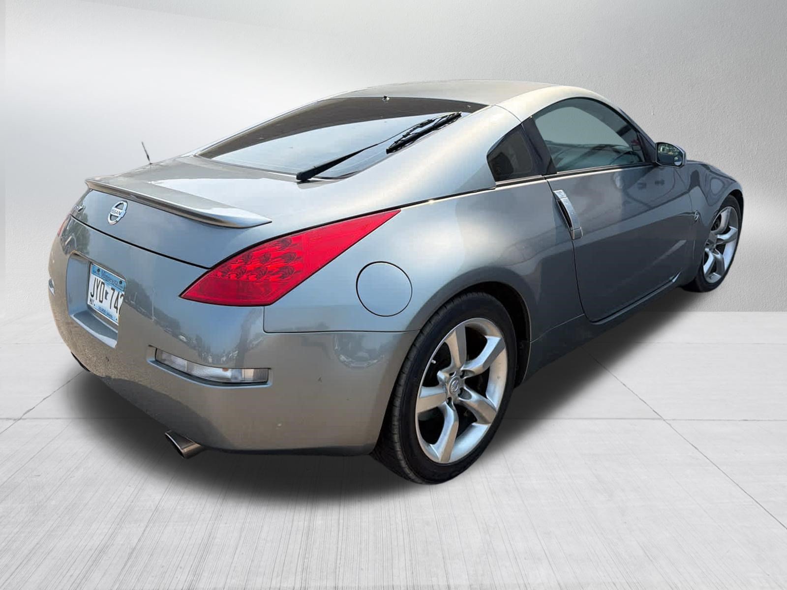 Used 2006 Nissan 350Z Enthusiast w/ (K96) Aerodynamics Pkg RWD image 3