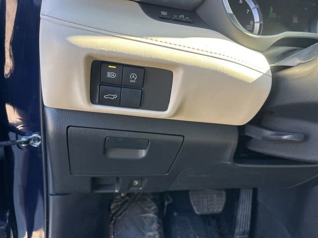 Used 2023 Toyota Highlander XLE image 18