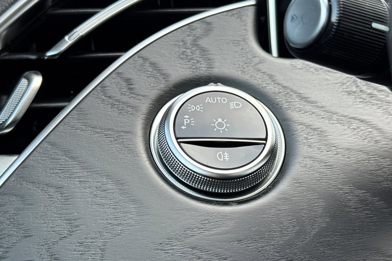 New 2026 Mercedes-Benz E 350 4MATIC Sedan image 28