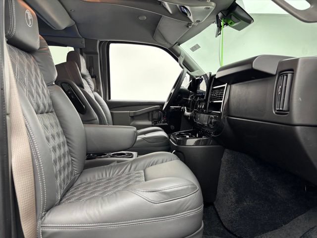 New 2026 GMC Savana 2500 Extended w/ Driver Convenience Package RWD image 24
