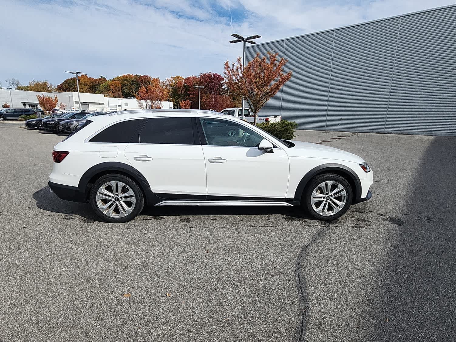 Used 2023 Audi A4 2.0T allroad Premium Plus AWD/4WD image 12