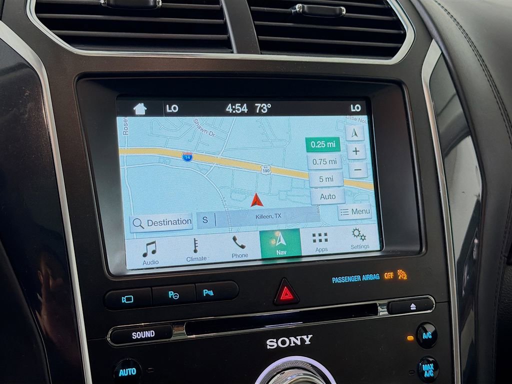 Used 2018 Ford Explorer Platinum image 18