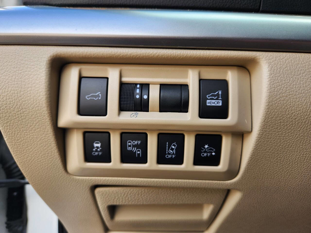 Used 2018 Subaru Outback 3.6R Limited image 23