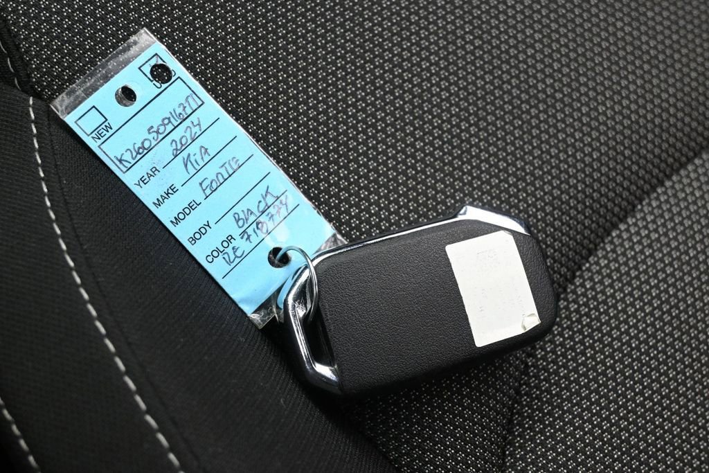 Used 2024 Kia Forte LXS w/ LXS Technology Package FWD image 26
