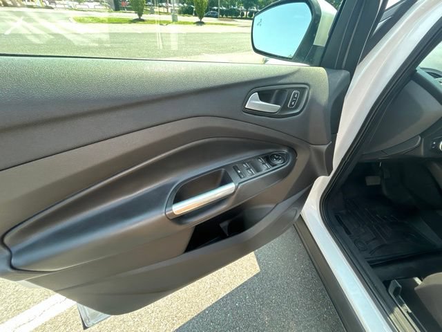 Used 2019 Ford Escape SEL AWD/4WD image 28