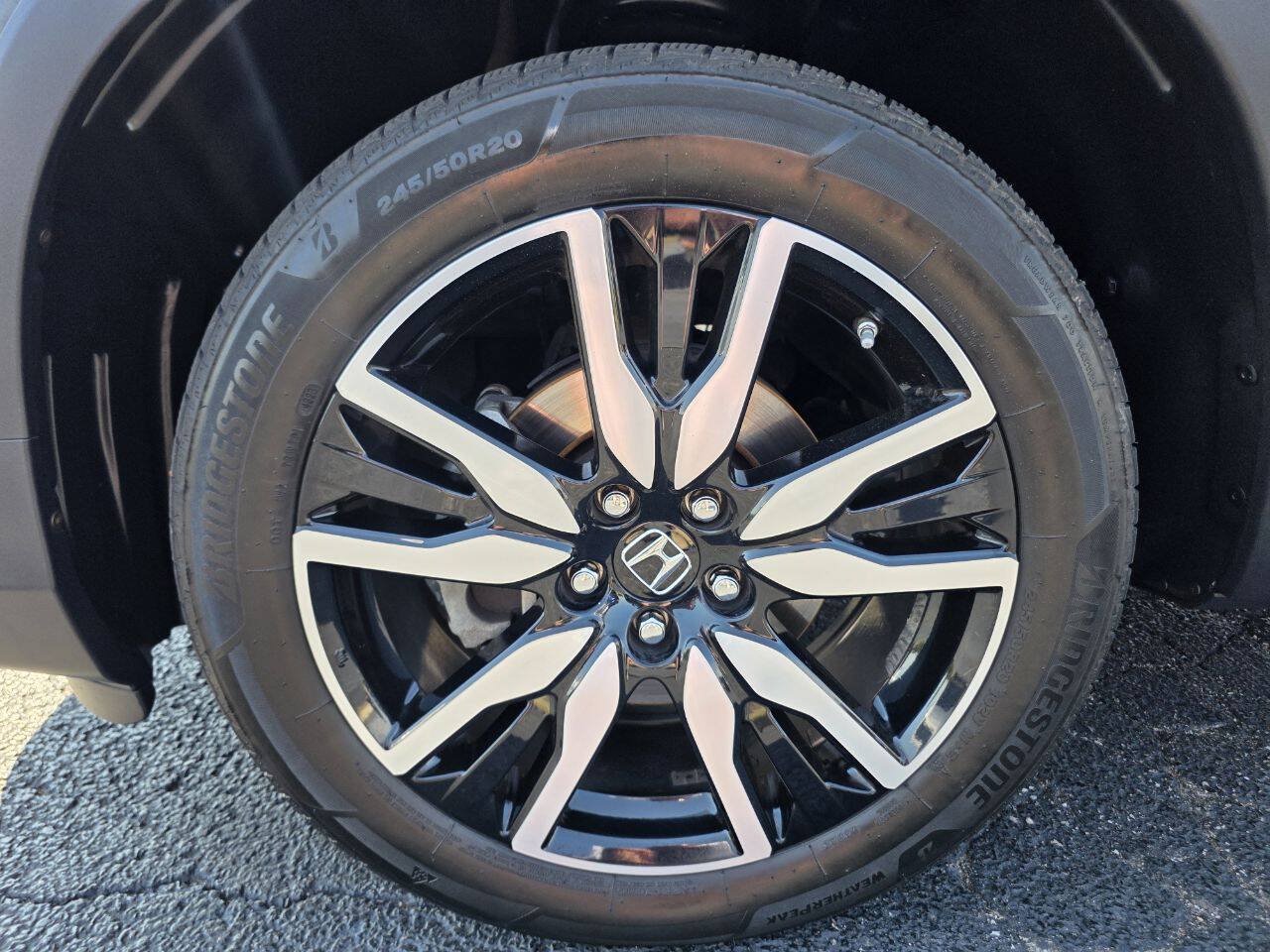 Used 2021 Honda Pilot Touring image 36