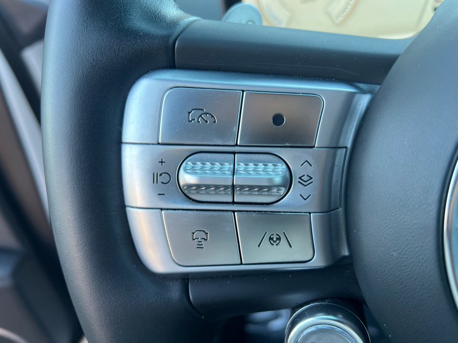 Used 2023 Genesis GV60 Advanced image 17