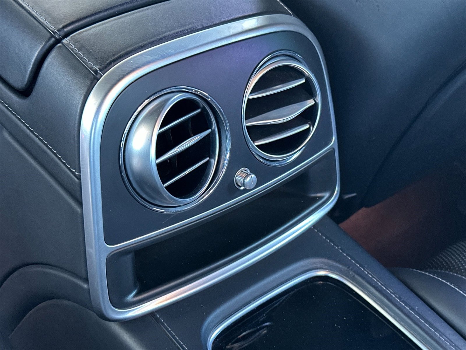 Used 2017 Mercedes-Benz S 550 Cabriolet image 15