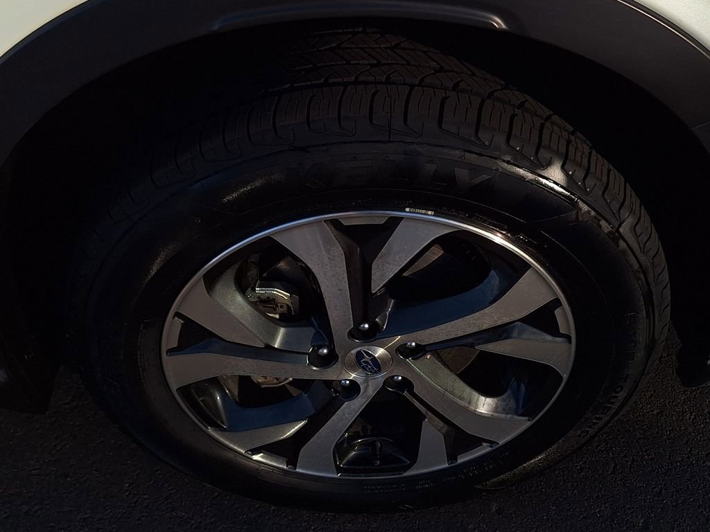 Used 2022 Subaru Outback Touring w/ Popular Package #2 image 31